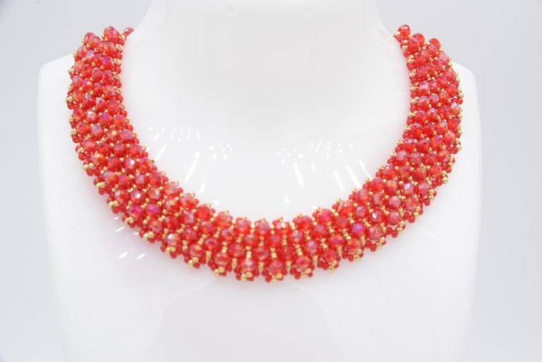 Collier rossa 1